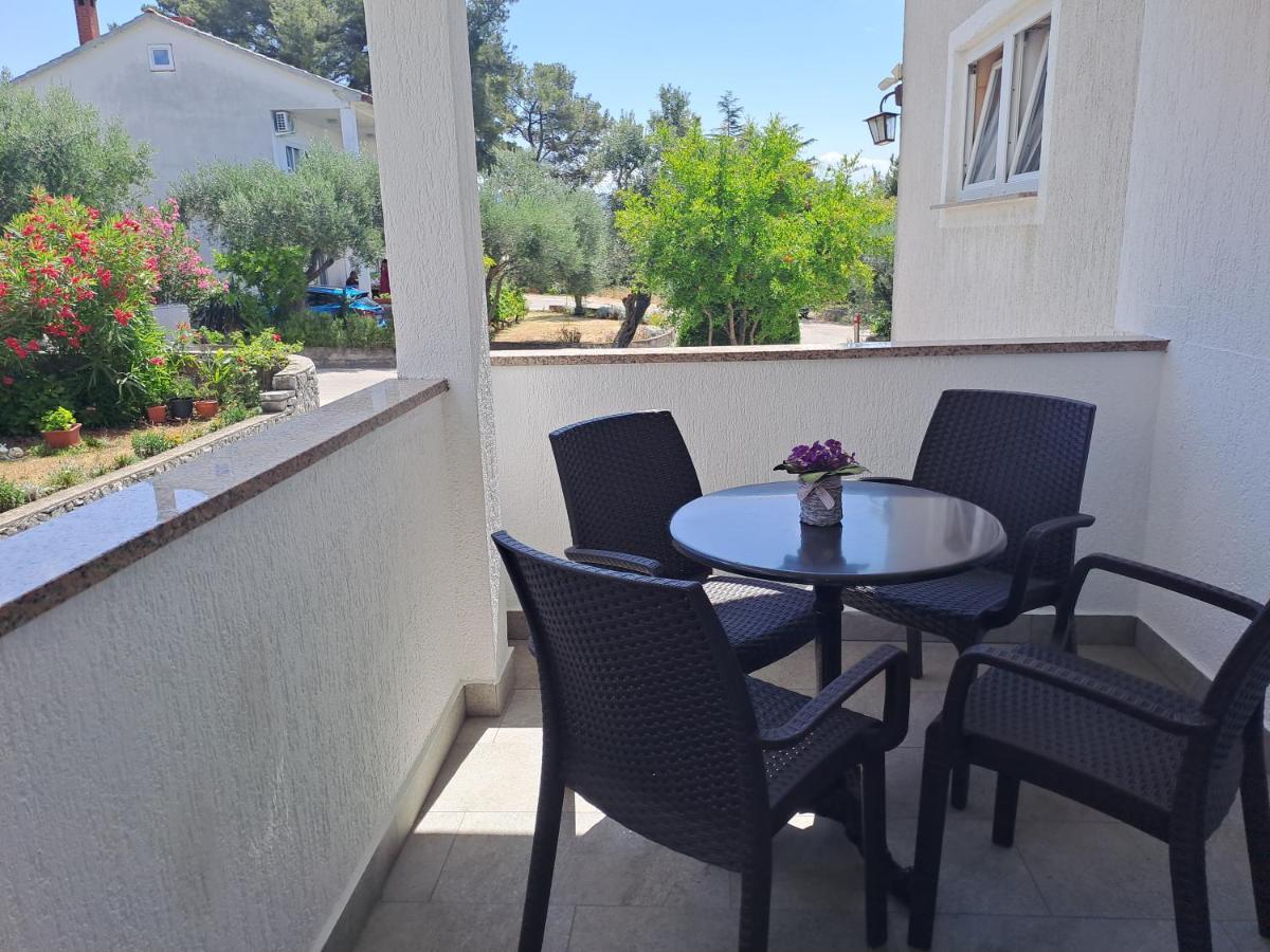 Studio Apartments Maslinik Krk Town Εξωτερικό φωτογραφία