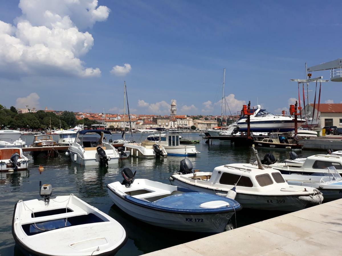 Studio Apartments Maslinik Krk Town Εξωτερικό φωτογραφία
